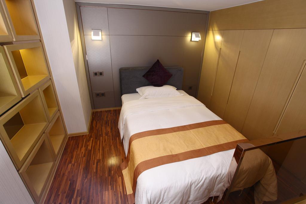 Heefun Apartment Hotel Guangzhou - Poly D Plaza Branch Ruang foto